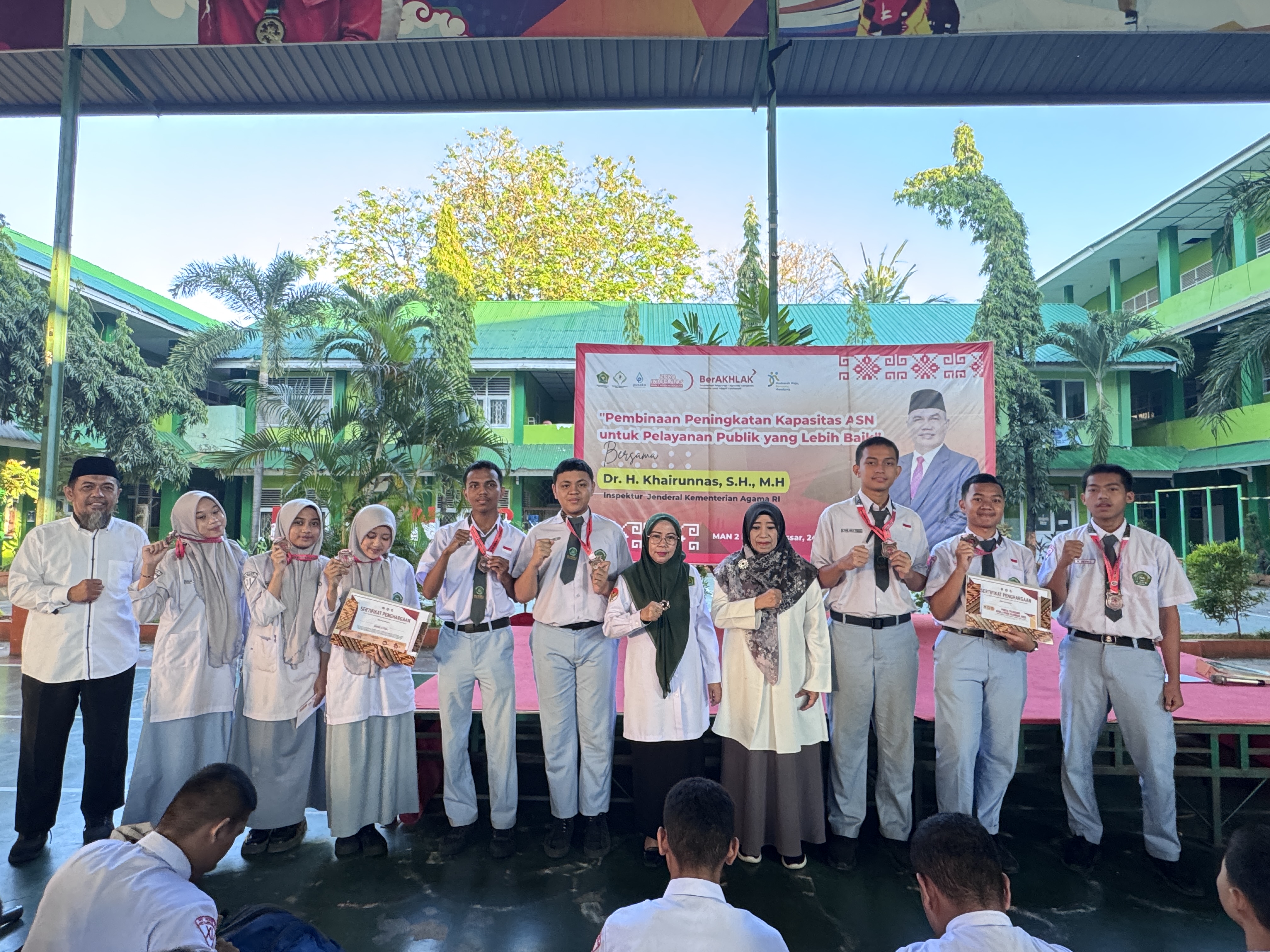 Siswa MAN 2 Kota Makassar Sabet Dua Juara pada Olimpiade Pendidikan se-Sulselbar