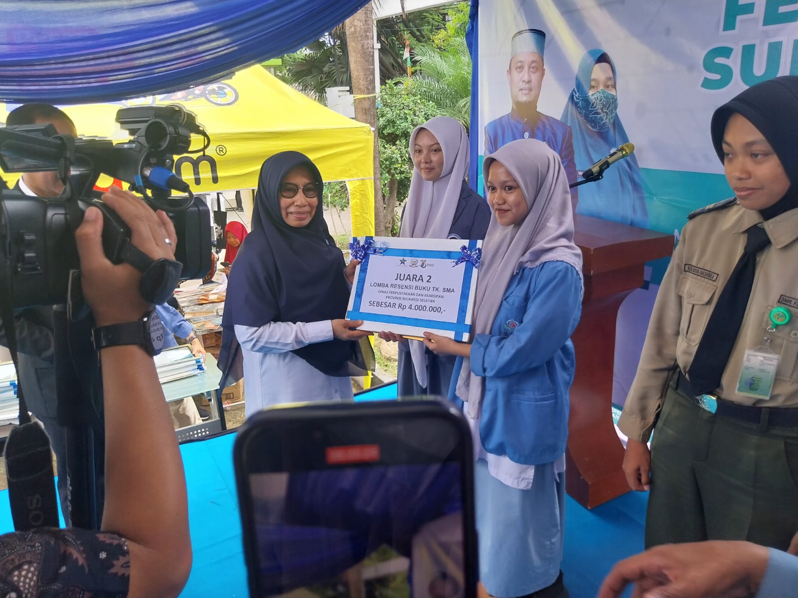 Siswa MAN 2 Kota Makassar Ukir Prestasi, Raih Juara 2 Lomba Resensi Buku Tingkat Provinsi Sulsel