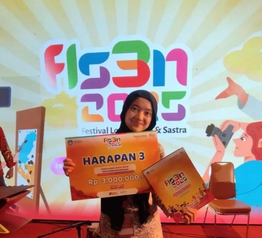 Pecah Rekor! Siswi MAN 2 Raih Juara pada FLS3N Tingkat Nasional, Cetak Sejarah Baru bagi Madrasah