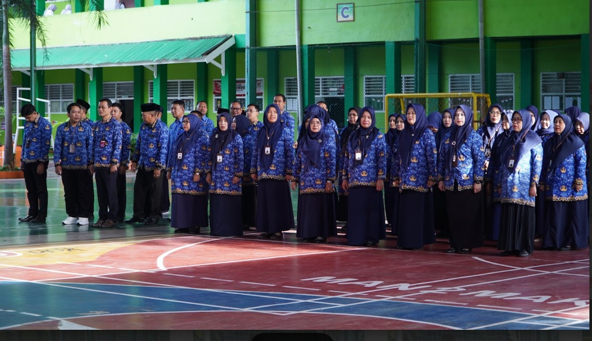 MAN 2 Kota Makassar Gelar Apel Peringatan Hari Korpri Ke-54 Tahun 2025