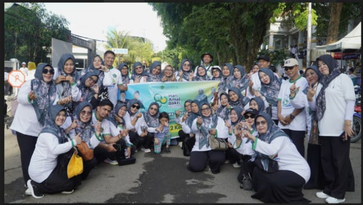 ASN MAN 2 Kota Makassar Meriahkan Gerak Jalan Santai HAB ke-80 Kemenag RI di Kabupaten Bone