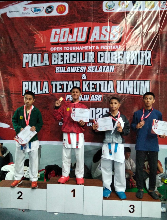 Sabet Emas! Atlet Karate MAN 2 Kota Makassar Raih Juara 1 di Kejuaraan Gojukai Piala Gubernur
