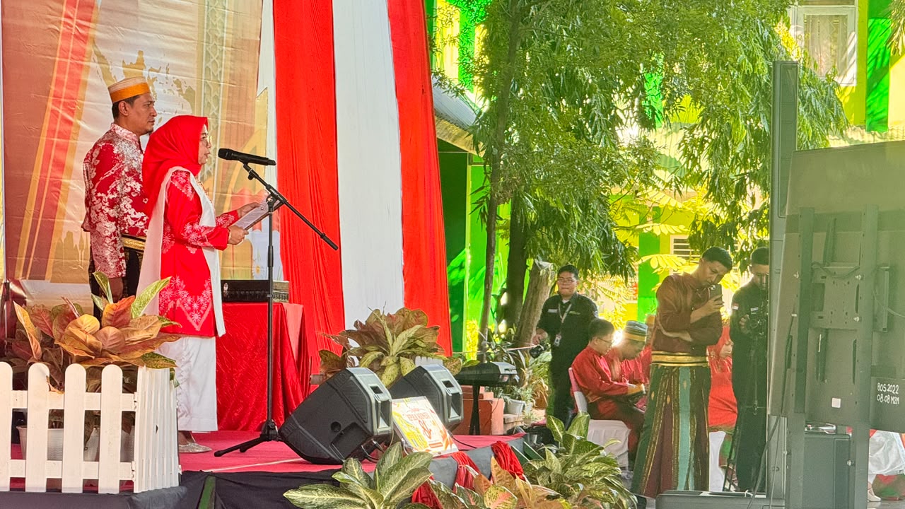 MAN 2 Kota Makassar Gelar Upacara HUT ke-81 Kemerdekaan RI, Penuh Khidmat dan Semangat Nasionalisme